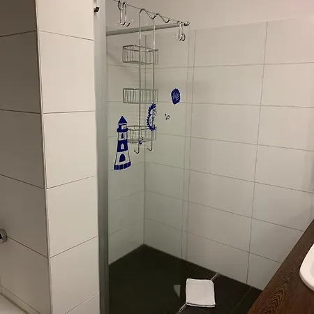 Apartmenthaus Hafenspitze Ap 28, Blickrichtung Innenstadtbinnenhafen 公寓 *